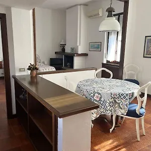 Accogliente A 25 Minuti Da Milano Appartamento